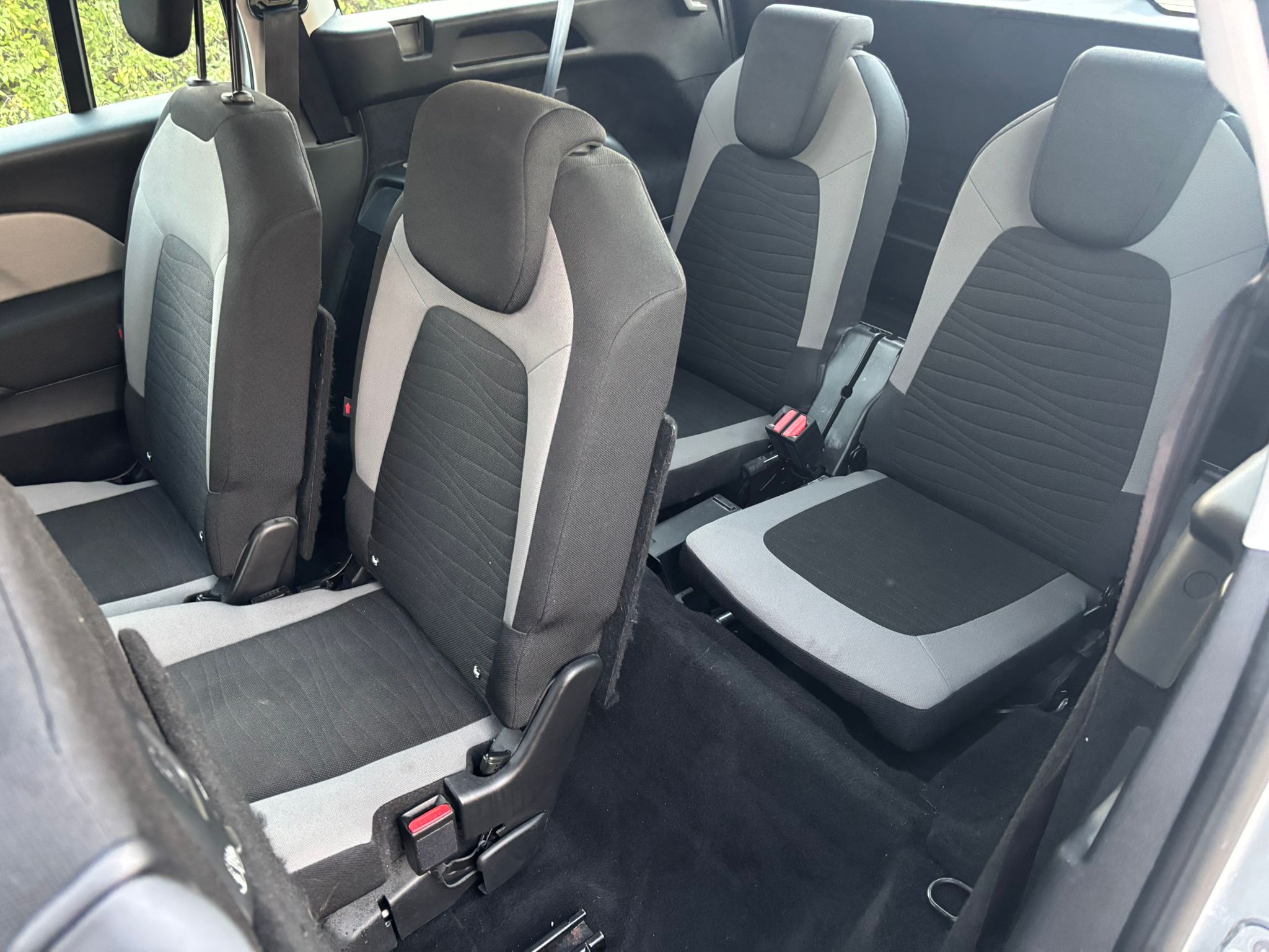 Citroen Grand Brothers Car Sales 